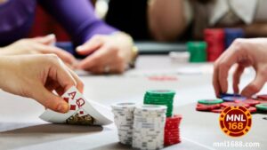 Ang mga suit sa poker ay higit pa sa magagandang simbolo at kulay sa mga card, maaari silang magkaroon ng epekto sa laro.