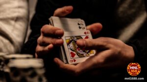 Ang Baccarat ay isang uri ng larong poker at isa sa pinakasikat na laro sa mga online casino. Maraming uri ng mga panuntunan sa paglalaro ng baccarat