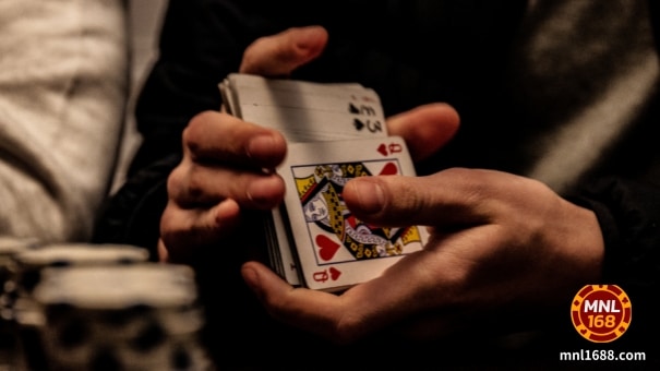 Ang Baccarat ay isang uri ng larong poker at isa sa pinakasikat na laro sa mga online casino. Maraming uri ng mga panuntunan sa paglalaro ng baccarat